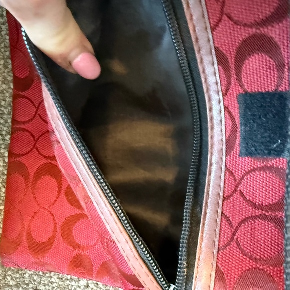 Vintage Coach Red and Black Crossbody Bag - Picture 11 of 11